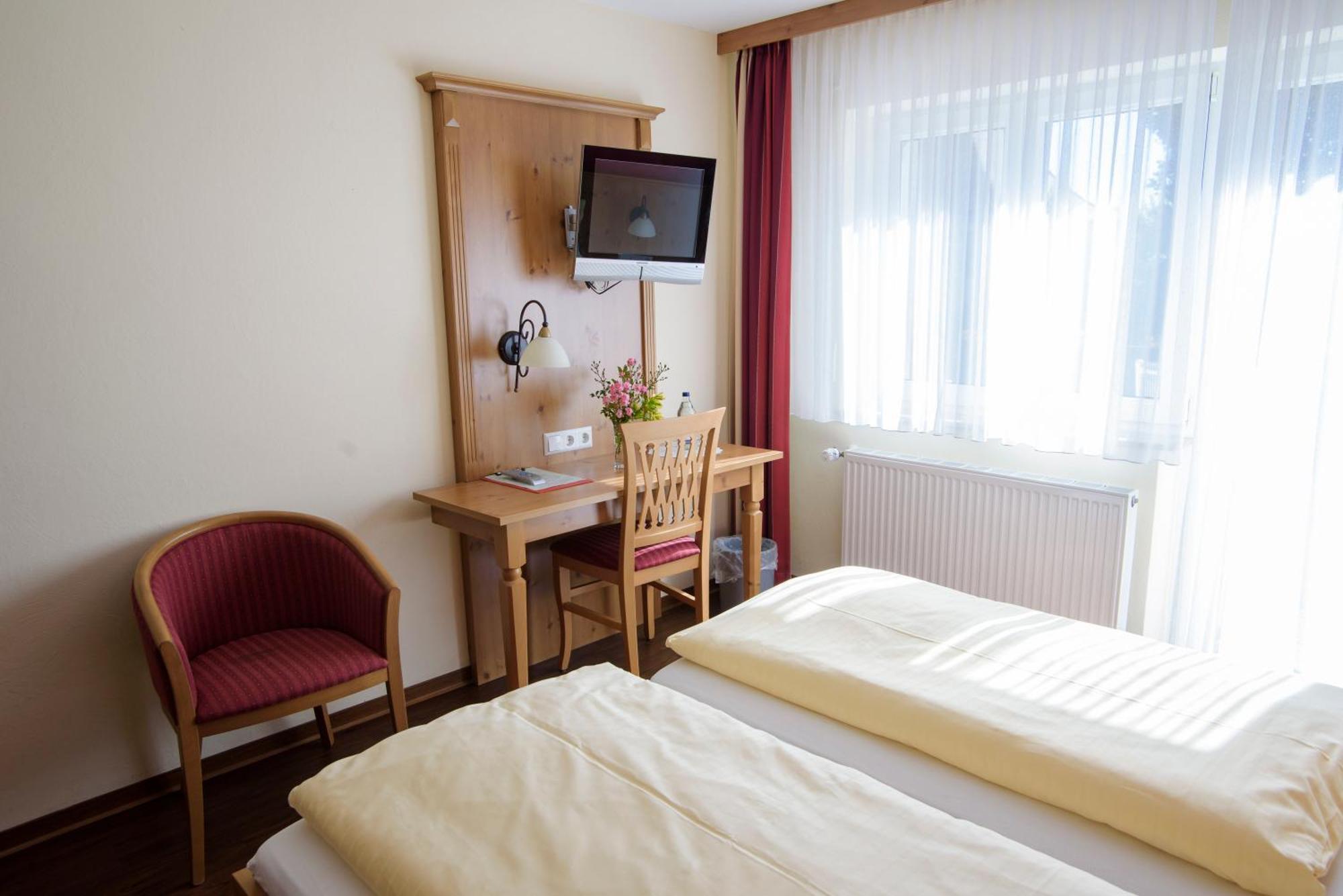 Landgasthof Linde Deggenhausertal Zewnętrze zdjęcie